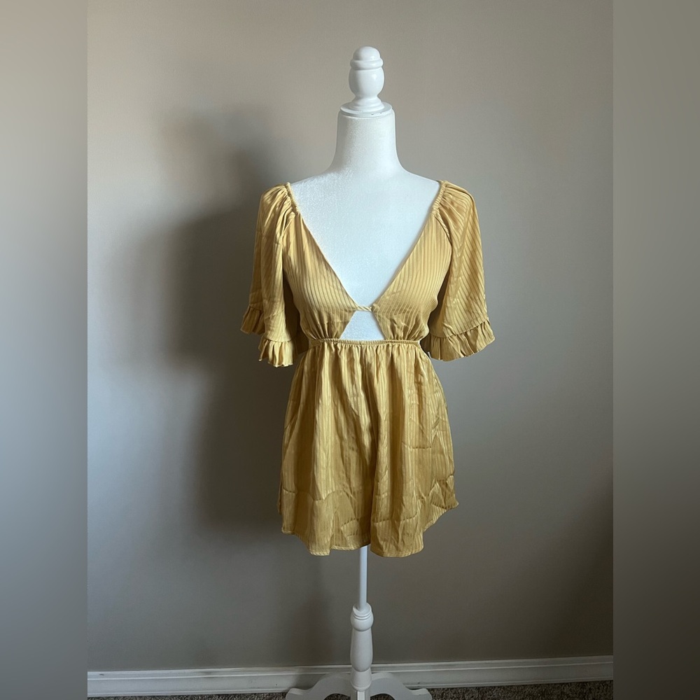 SHEIN L'Amorae Satin Plunge Neck Romper With Ruffle Sleeves